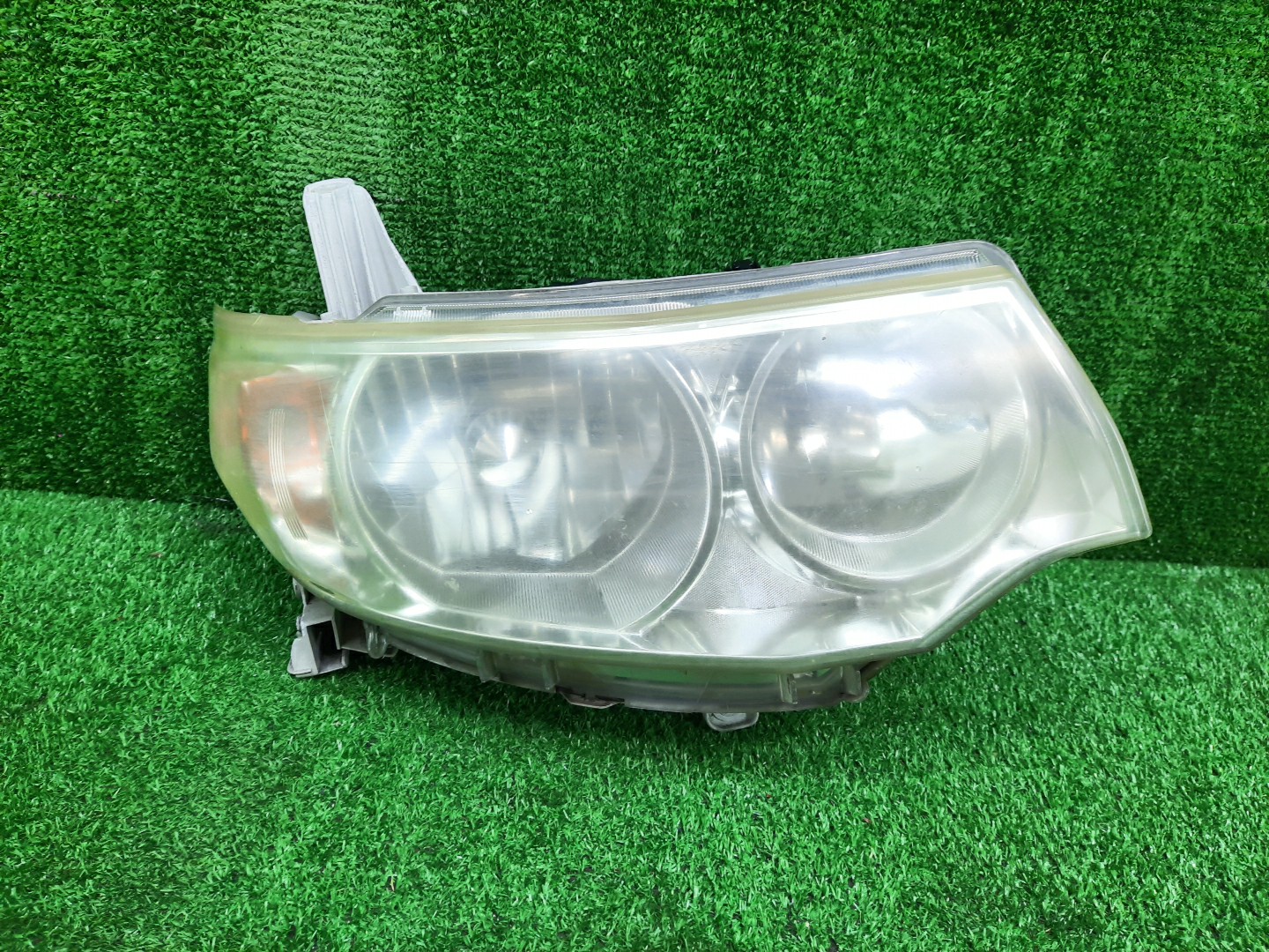 Фара правая передняя DAIHATSU TANTO L375S 1 ракурс