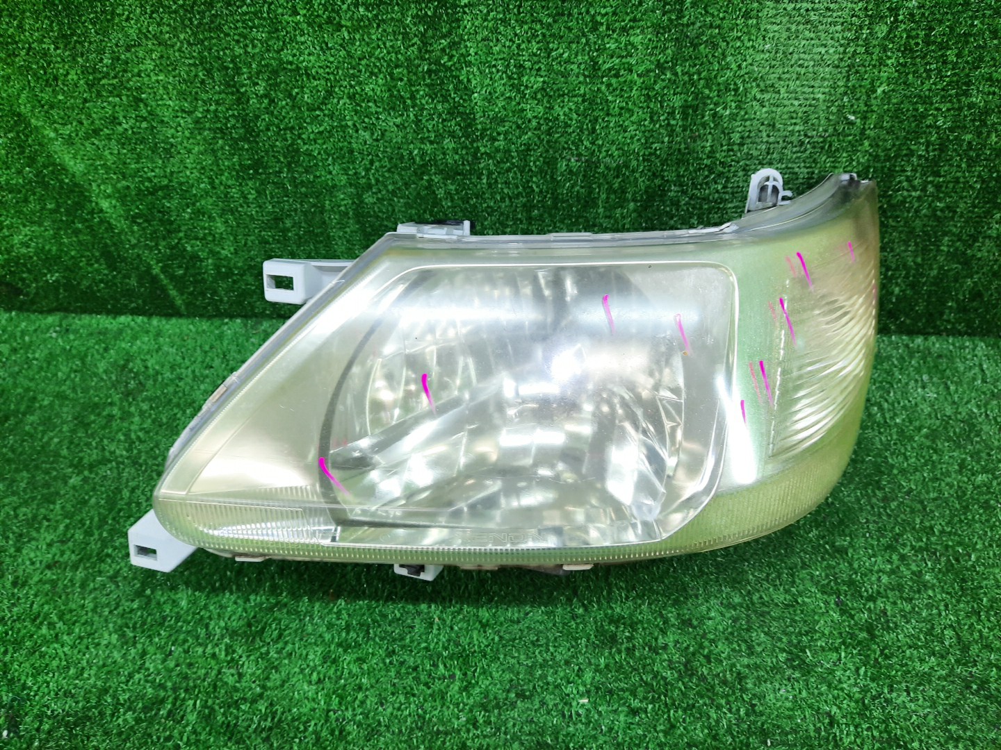 Фара левая передняя NISSAN SERENA TNC24, TC24, RC24, PC24, PNC24, VC24, VNC24 1 ракурс