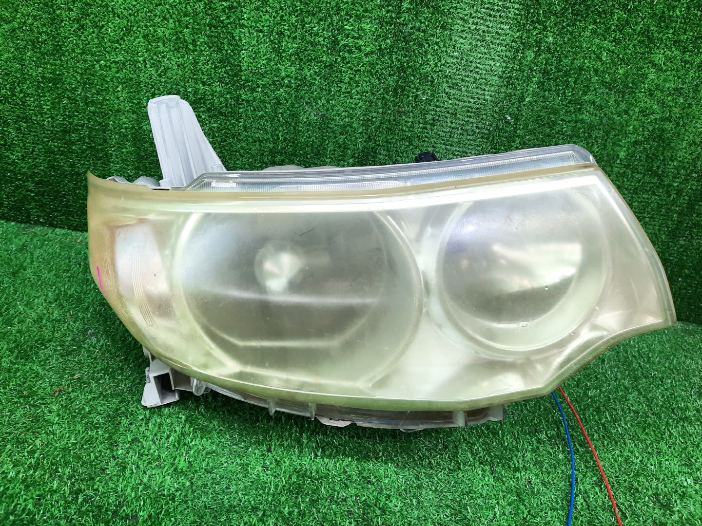 Фара правая передняя DAIHATSU TANTO L375S 1 ракурс Фара правая передняя DAIHATSU TANTO L375S 1 ракурс