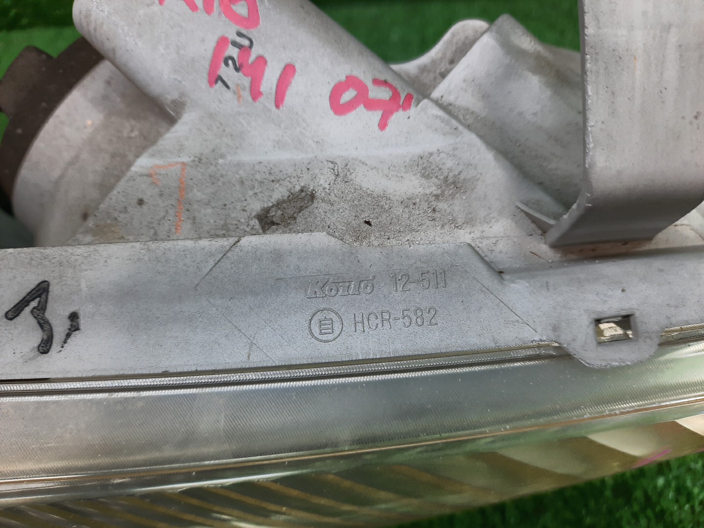 Фара правая передняя TOYOTA AXIO, COROLLA FIELDER, COROLLA  AXIO, FIELDER NZE141, NZE144, ZRE142, ZRE144, ZRE144G, ZRE142G, NZE144G, NZE141G 4 ракурс