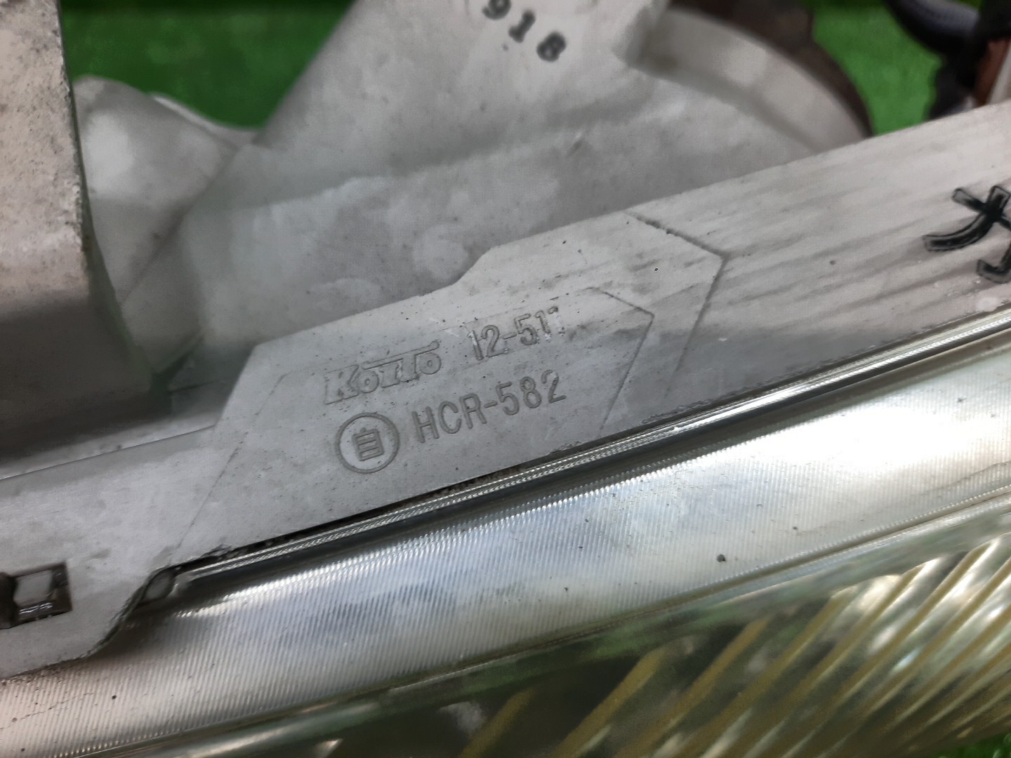 Фара левая передняя TOYOTA AXIO, COROLLA FIELDER, COROLLA  AXIO, FIELDER NZE141, NZE144, ZRE142, ZRE144, ZRE144G, ZRE142G, NZE144G, NZE141G 3 ракурс