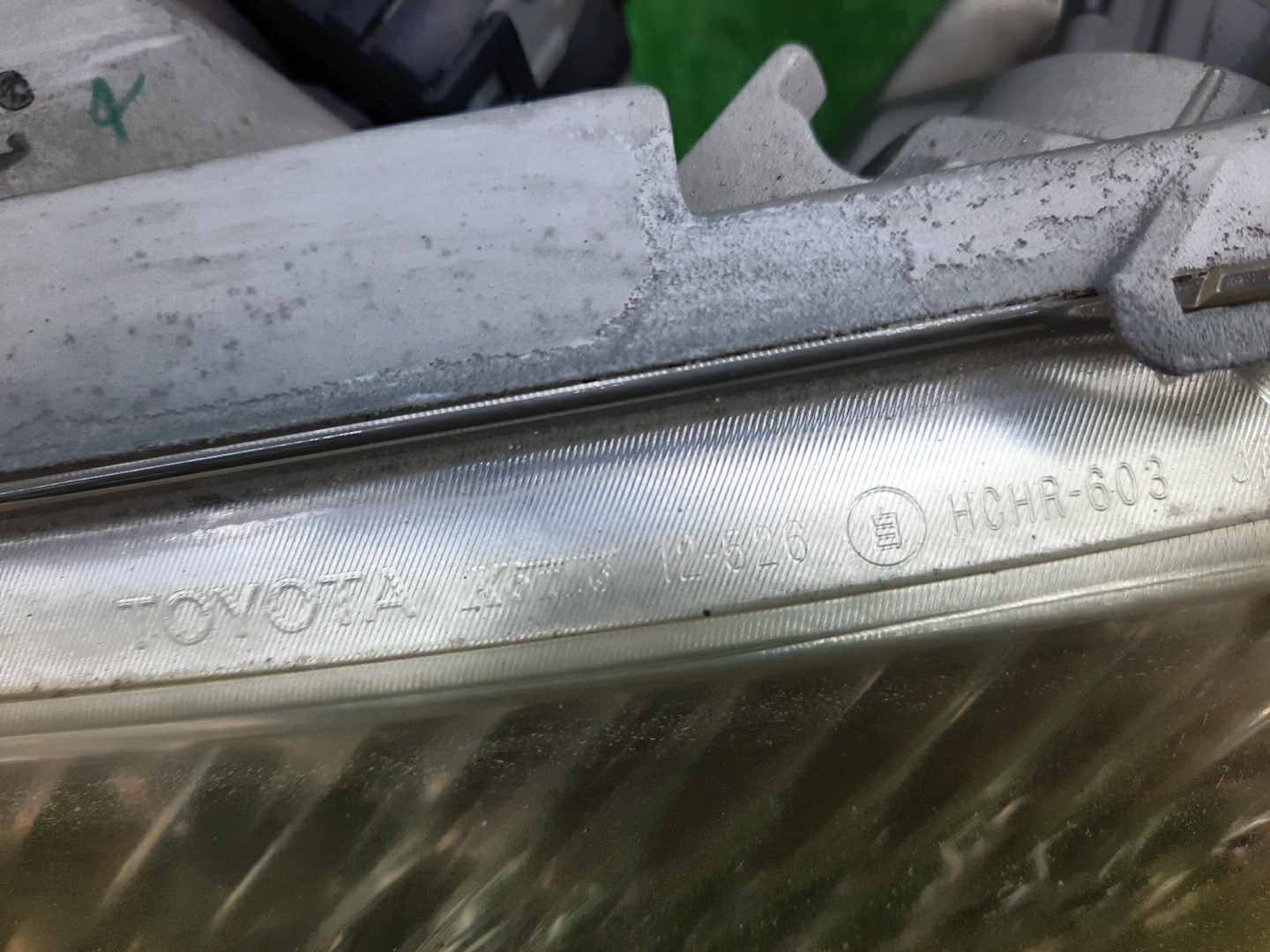 Фара левая передняя TOYOTA AXIO, COROLLA FIELDER, COROLLA  AXIO, FIELDER NZE141, NZE144, ZRE142, ZRE144, ZRE144G, ZRE142G, NZE144G, NZE141G 3 ракурс