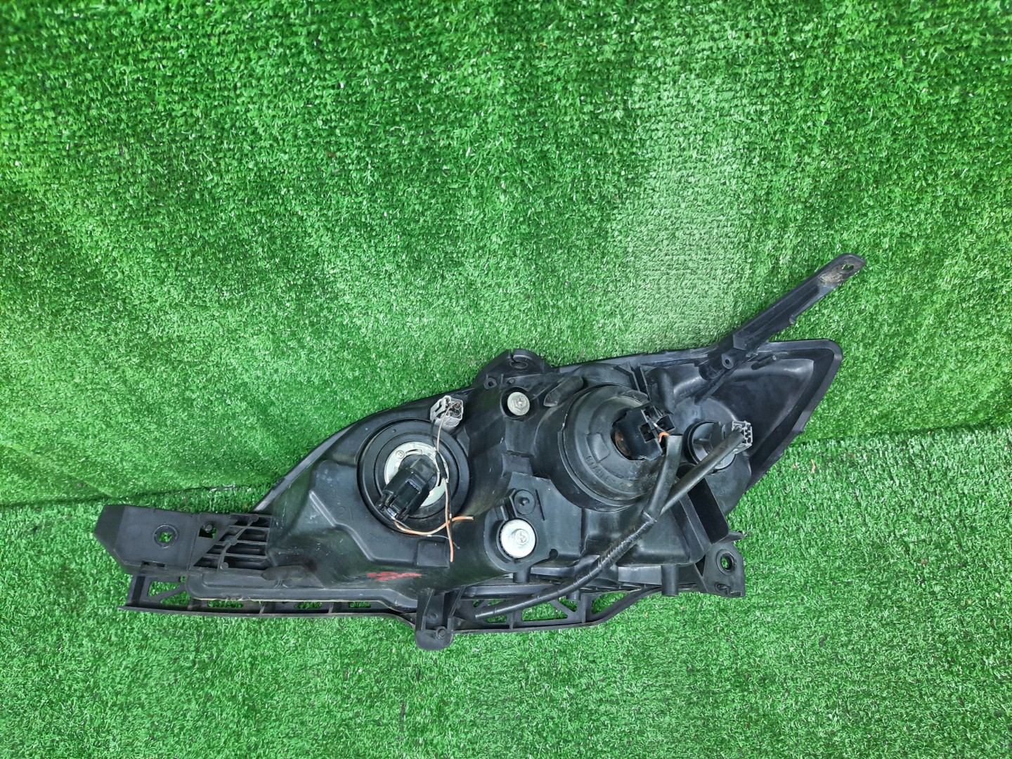 Фара правая передняя MAZDA AXELA, MAZDA 3, 3 BK5P, BK3P, BKEP, BK WAGON 2 ракурс
