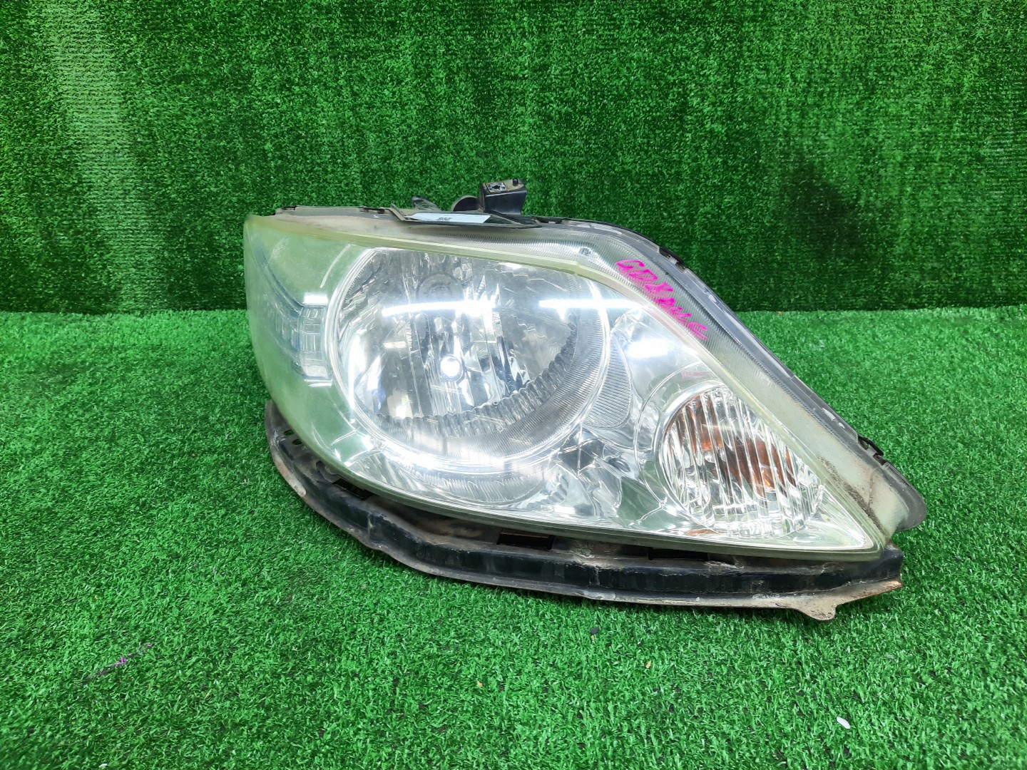 Фара правая передняя HONDA FIT ARIA GD6, GD9, GD8, GD7 1 ракурс