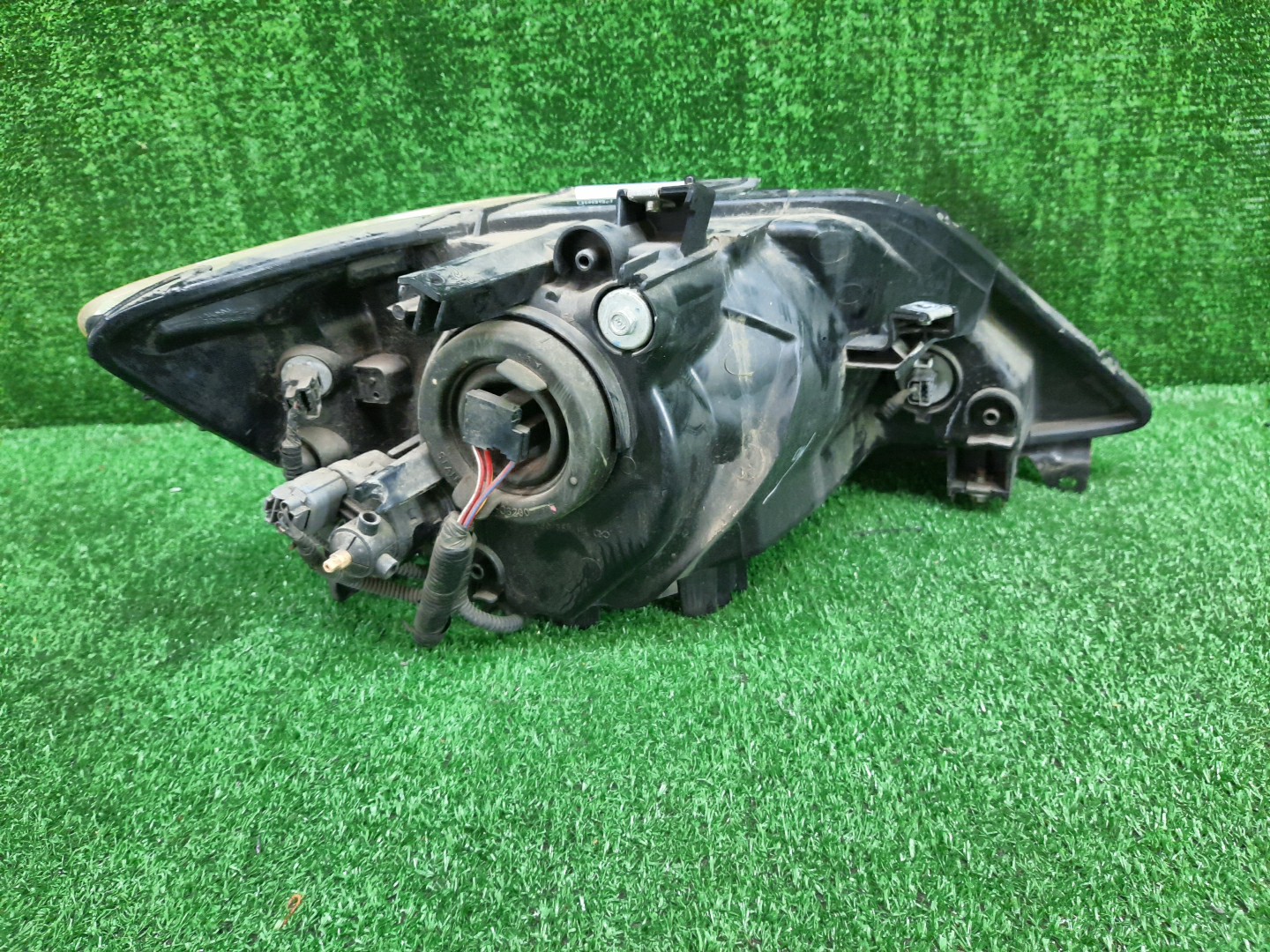 Фара левая передняя HONDA FIT ARIA GD6, GD9, GD8, GD7 2 ракурс
