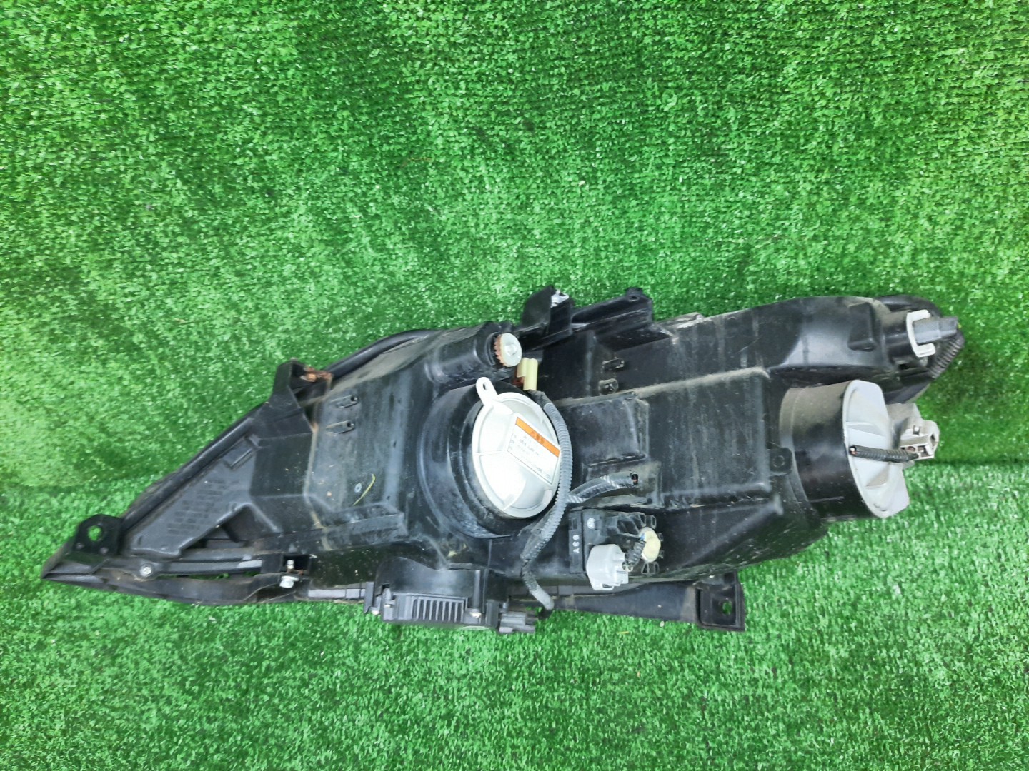 Фара правая передняя HONDA AIRWAVE GJ1, GJ2 2 ракурс Фара правая передняя HONDA AIRWAVE GJ1, GJ2 2 ракурс