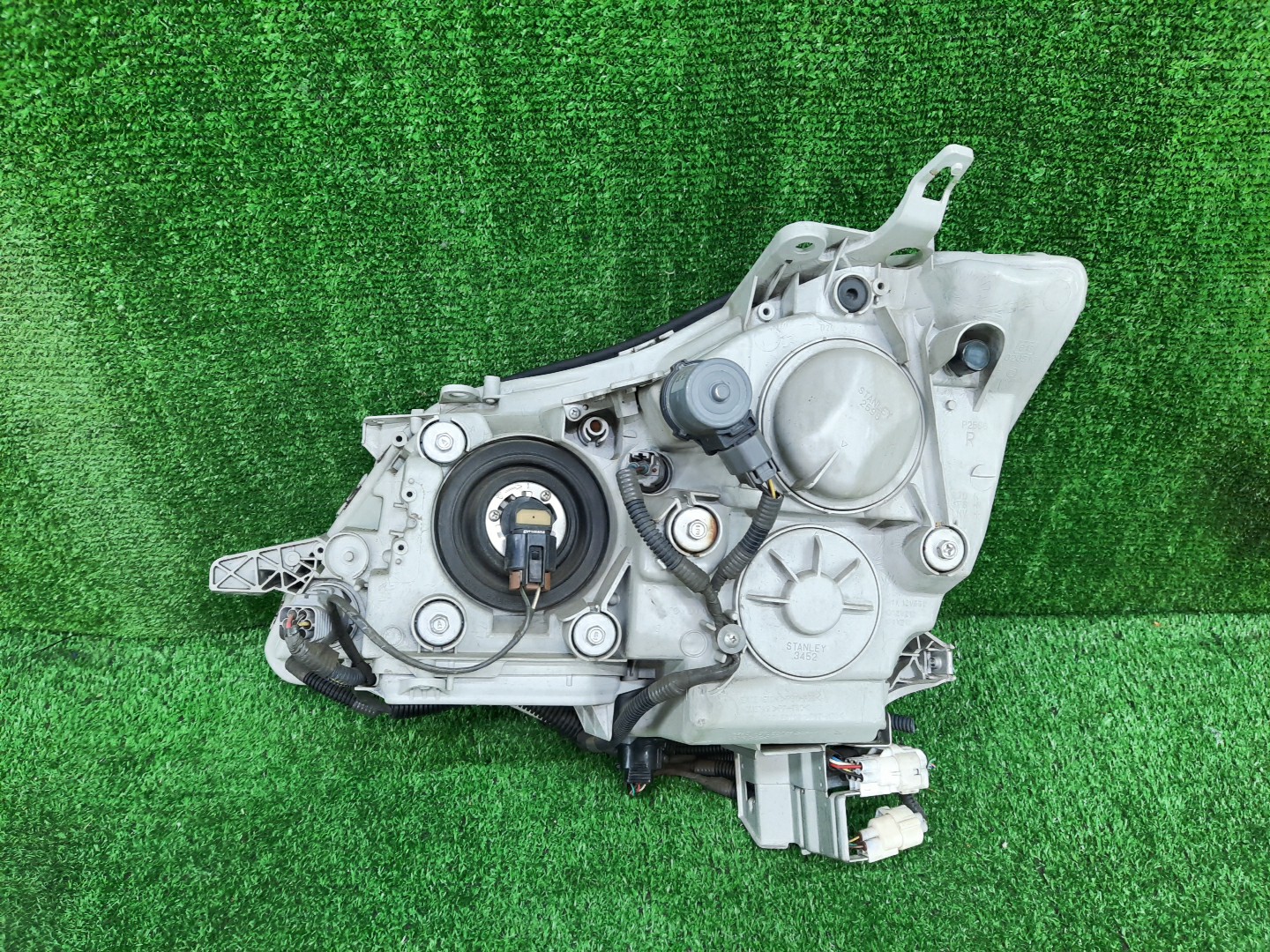Фара правая передняя TOYOTA CROWN GRS182, GRS180, GRS181, GRS183, GRS184 2 ракурс