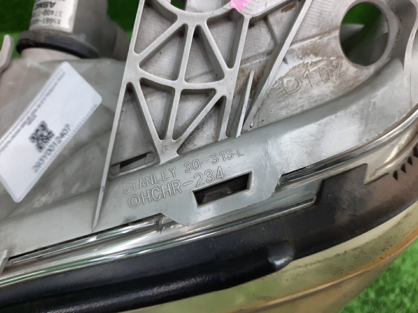 Фара левая передняя TOYOTA CROWN GRS182, GRS180, GRS181, GRS183, GRS184 3 ракурс