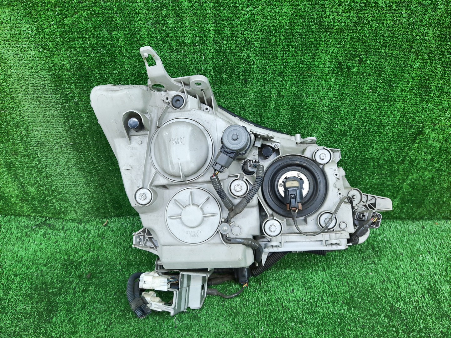 Фара левая передняя TOYOTA CROWN GRS182, GRS180, GRS181, GRS183, GRS184 2 ракурс