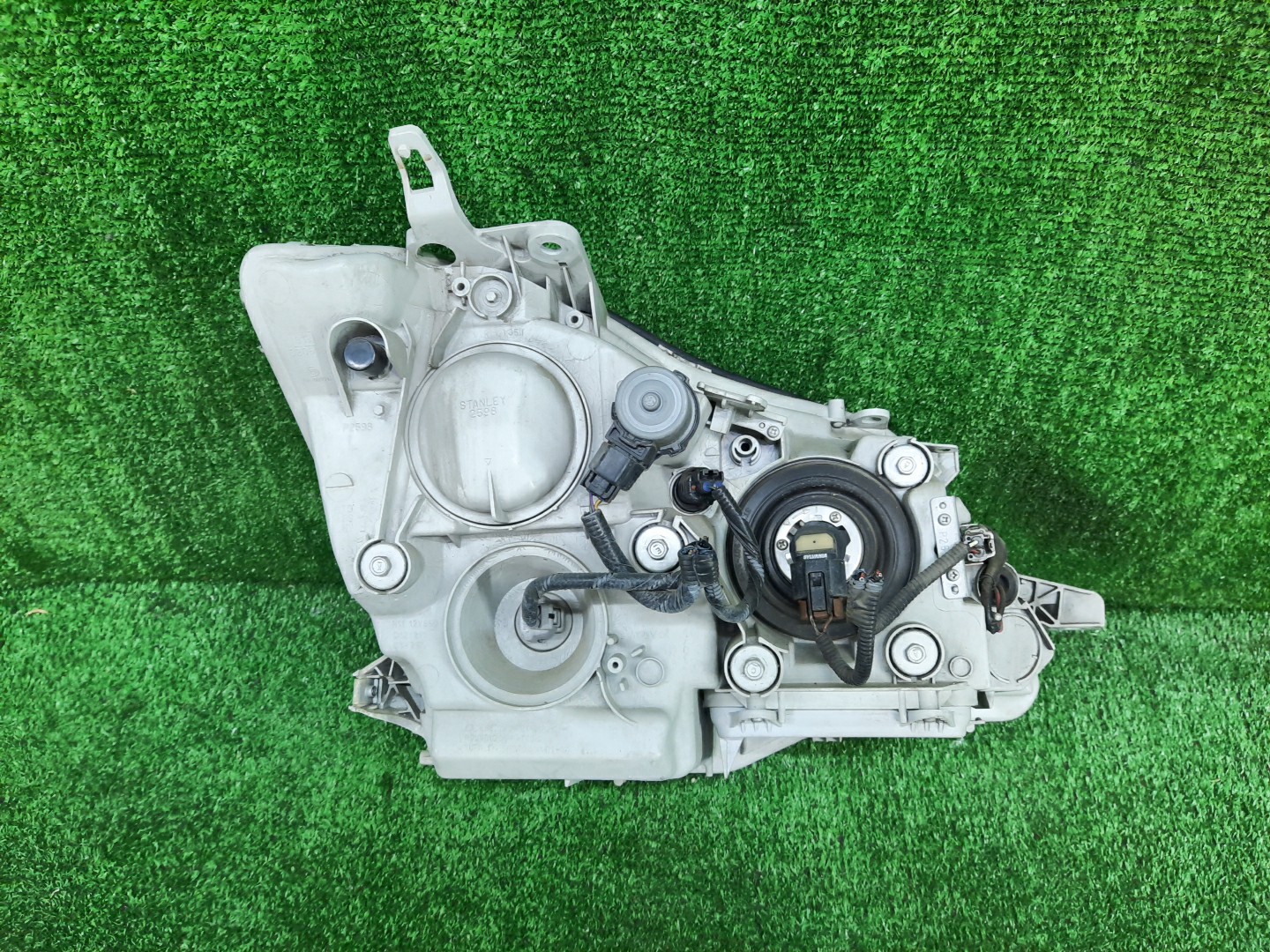 Фара левая передняя TOYOTA CROWN GRS182, GRS180, GRS181, GRS183, GRS184 2 ракурс