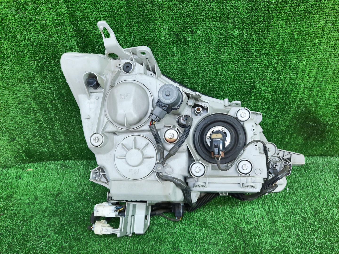 Фара левая передняя TOYOTA CROWN GRS182, GRS180, GRS181, GRS183, GRS184 2 ракурс