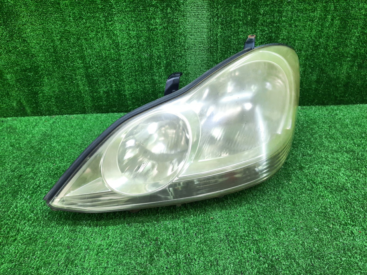 Фара левая передняя TOYOTA IPSUM ACM21W, ACM26W 1 ракурс Фара левая передняя TOYOTA IPSUM ACM21W, ACM26W 1 ракурс