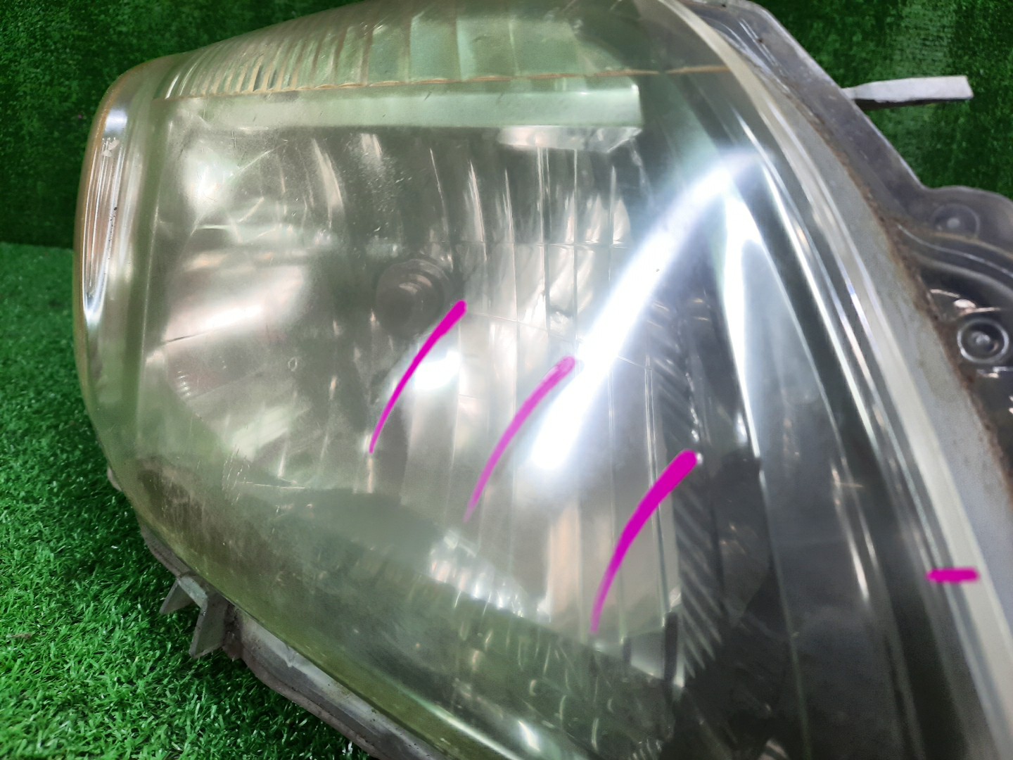 Фара правая передняя TOYOTA AXIO, COROLLA FIELDER, COROLLA  AXIO, FIELDER NZE141, NZE144, ZRE142, ZRE144, ZRE144G, ZRE142G, NZE144G, NZE141G 2 ракурс