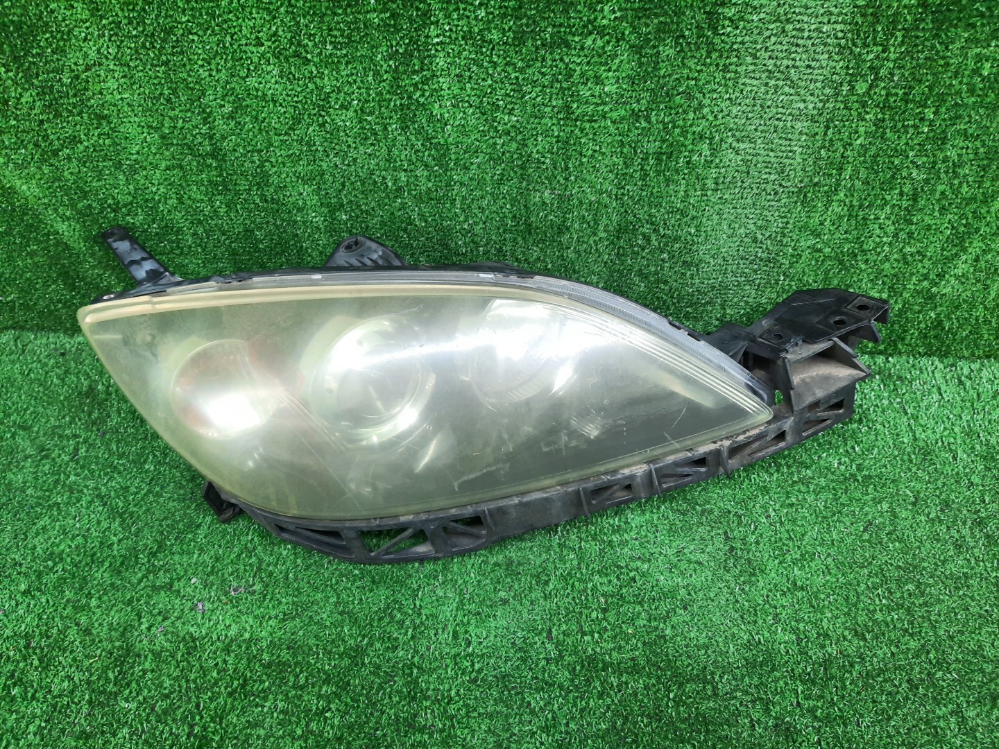 Фара правая передняя MAZDA AXELA, MAZDA 3, 3 BK5P, BK3P, BKEP, BK 1 ракурс