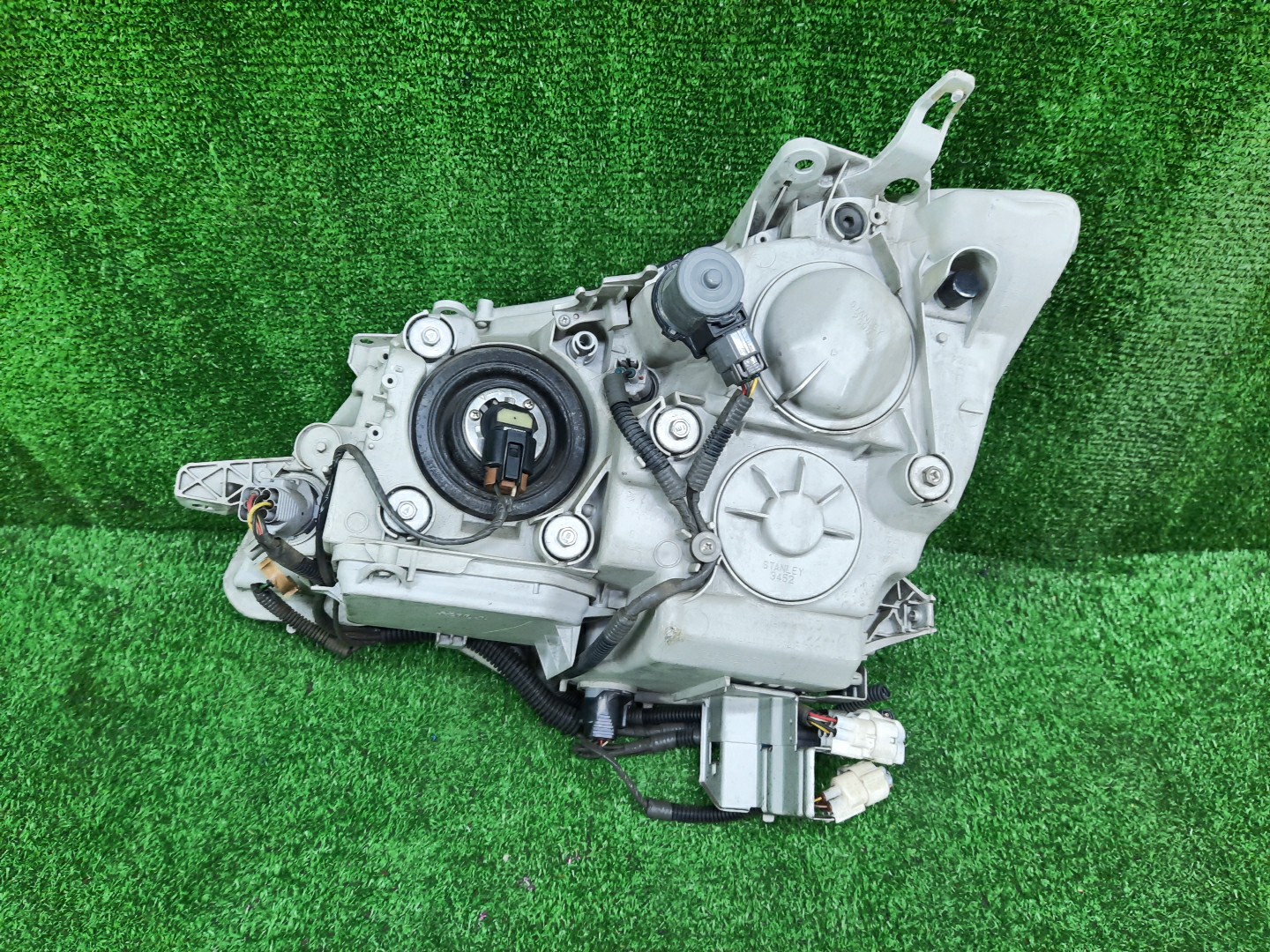 Фара правая передняя TOYOTA CROWN GRS182, GRS180, GRS181, GRS183, GRS184 2 ракурс