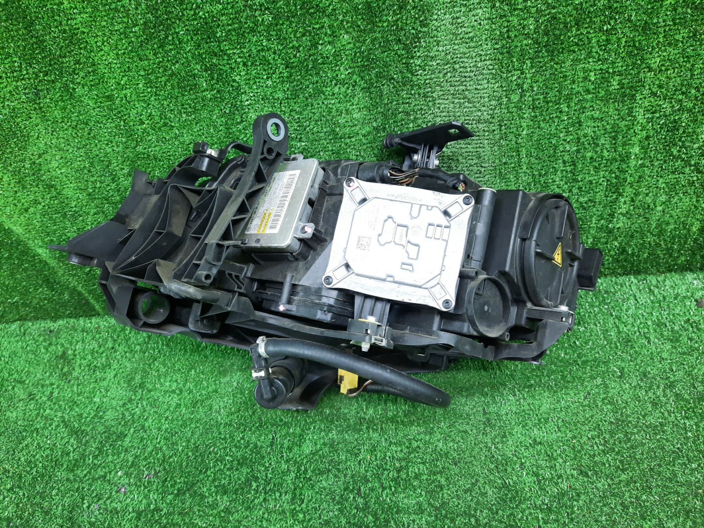 Фара правая передняя AUDI A4 8K2, B8, 8K5 2 ракурс