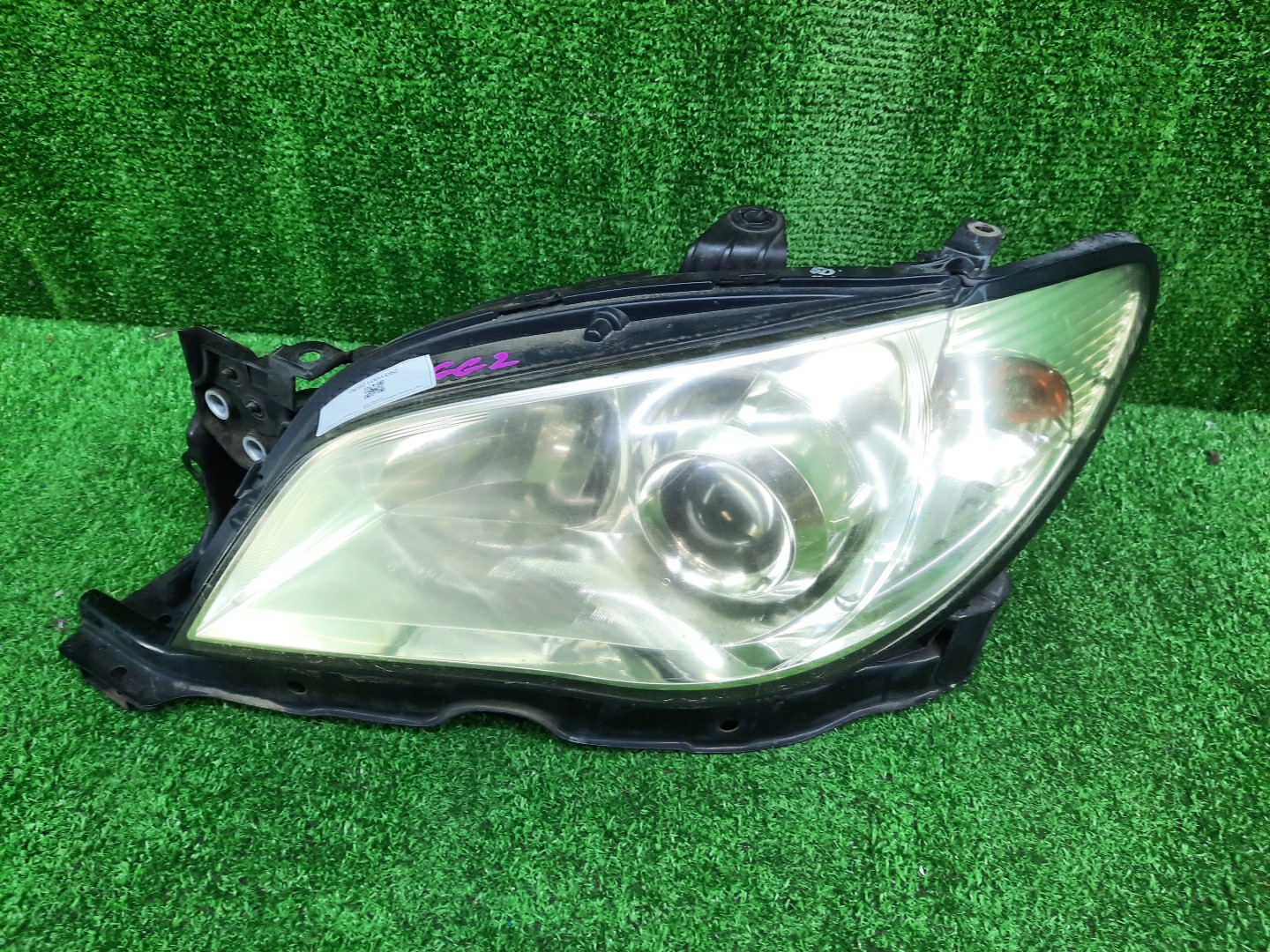 Фара левая передняя SUBARU IMPREZA WRX, IMPREZA GDA, GGA, GDD, GG2, GG9, GGD, GG3, GGC, GD3, GD2, GD9 1 ракурс