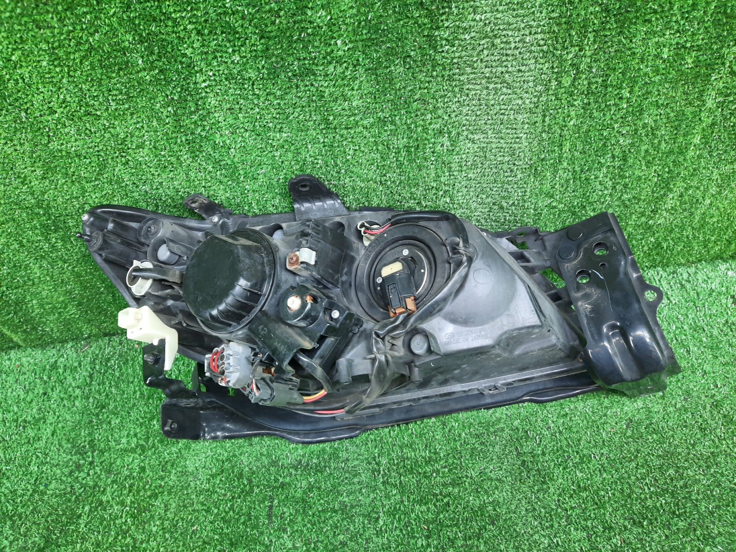 Фара левая передняя SUBARU IMPREZA WRX, IMPREZA GDA, GGA, GDD, GG2, GG9, GGD, GG3, GGC, GD3, GD2, GD9 2 ракурс