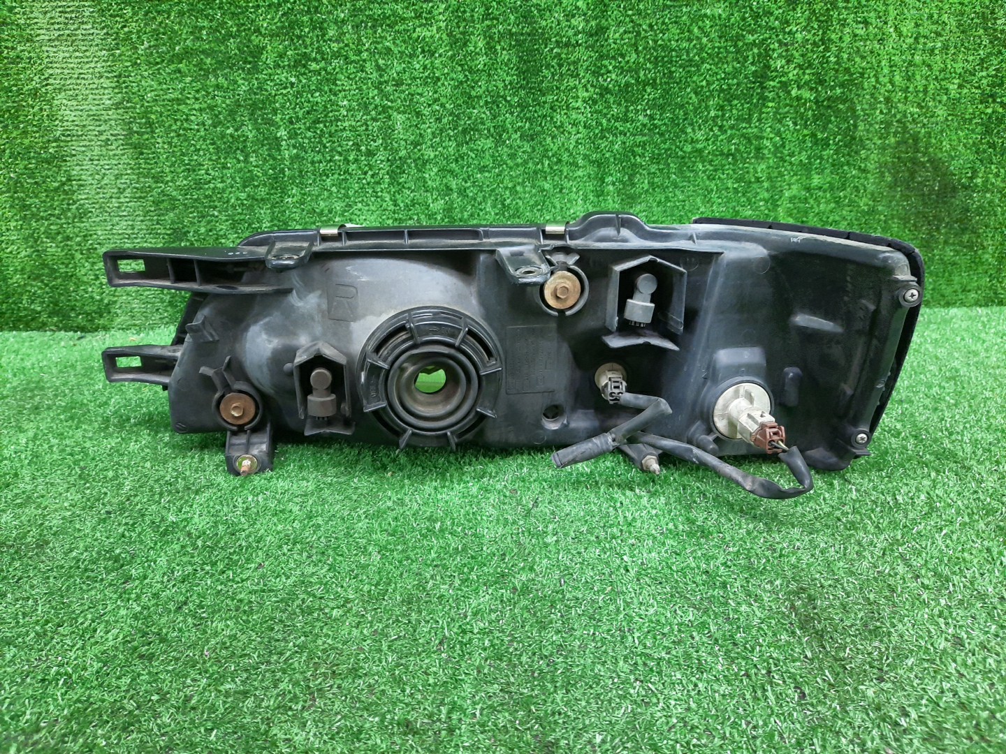 Фара правая передняя NISSAN BLUEBIRD SU14, QU14, ENU14, HU14, HNU14, EU14 2 ракурс