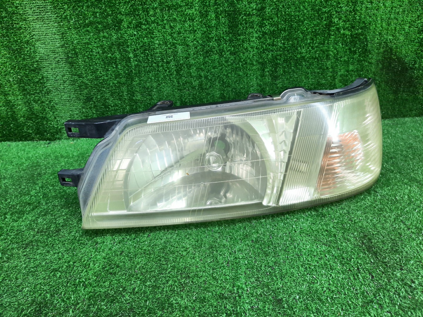 Фара левая передняя NISSAN BLUEBIRD SU14, QU14, ENU14, HU14, HNU14, EU14 1 ракурс