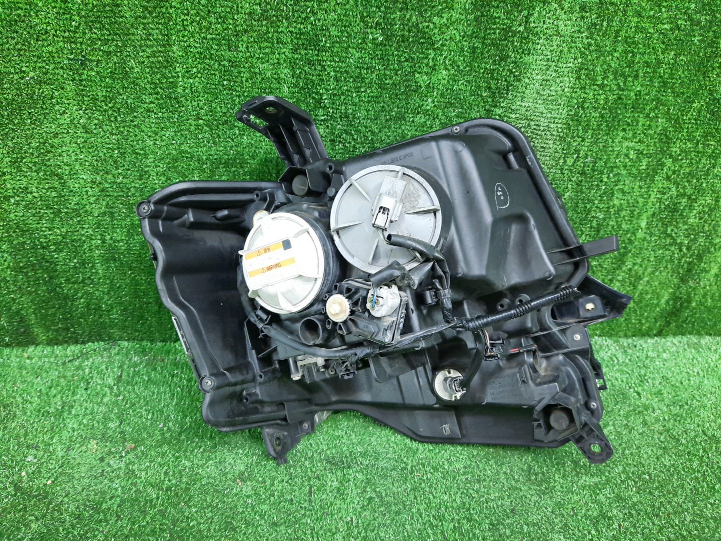 Фара левая передняя HONDA N-BOX JF1 2 ракурс
