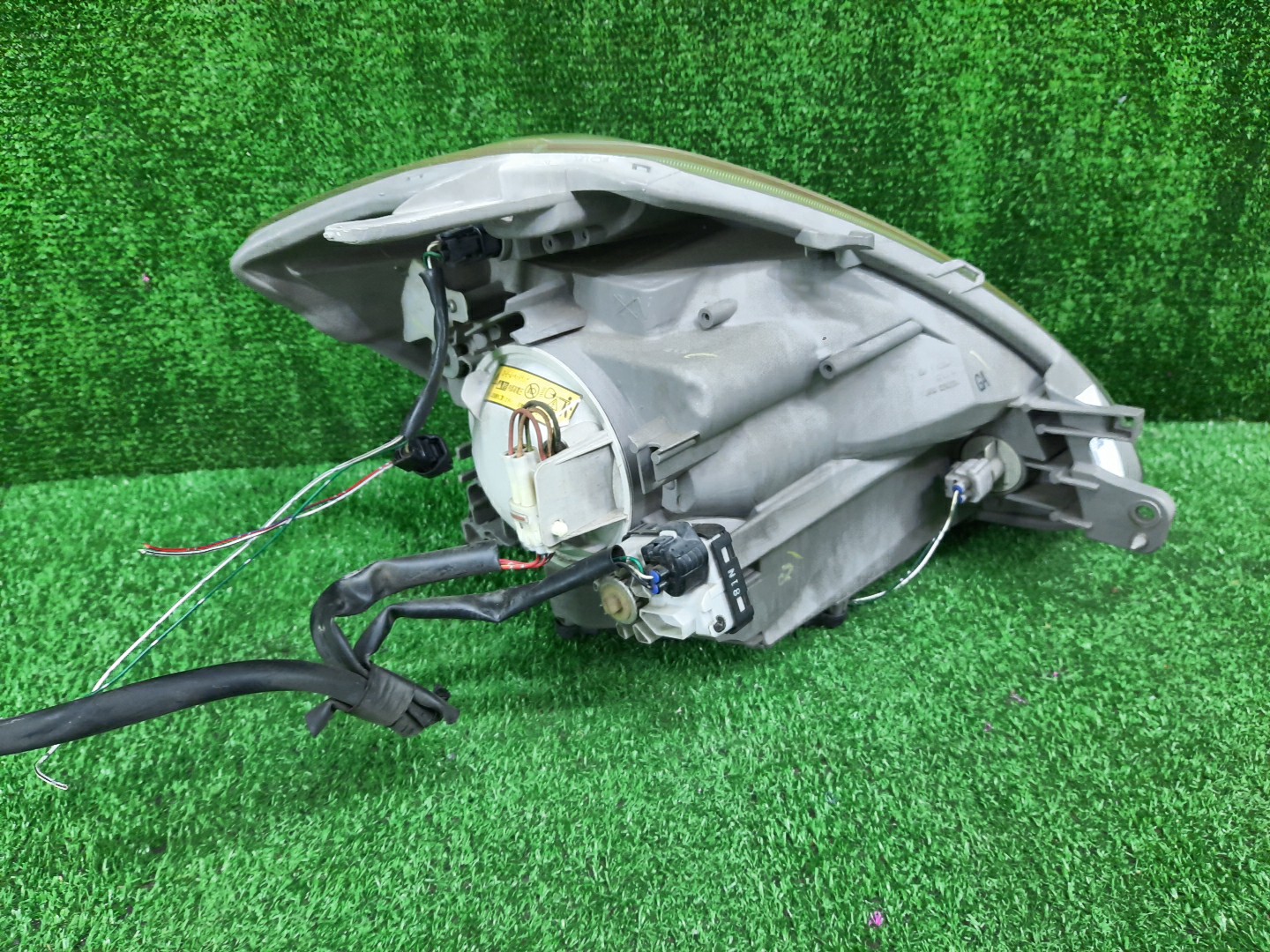 Фара левая передняя TOYOTA PASSO, BOON KGC15, KGC10, QNC10, M301S, M310S, M312S, M300S 2 ракурс Фара левая передняя TOYOTA PASSO, BOON KGC15, KGC10, QNC10, M301S, M310S, M312S, M300S 2 ракурс