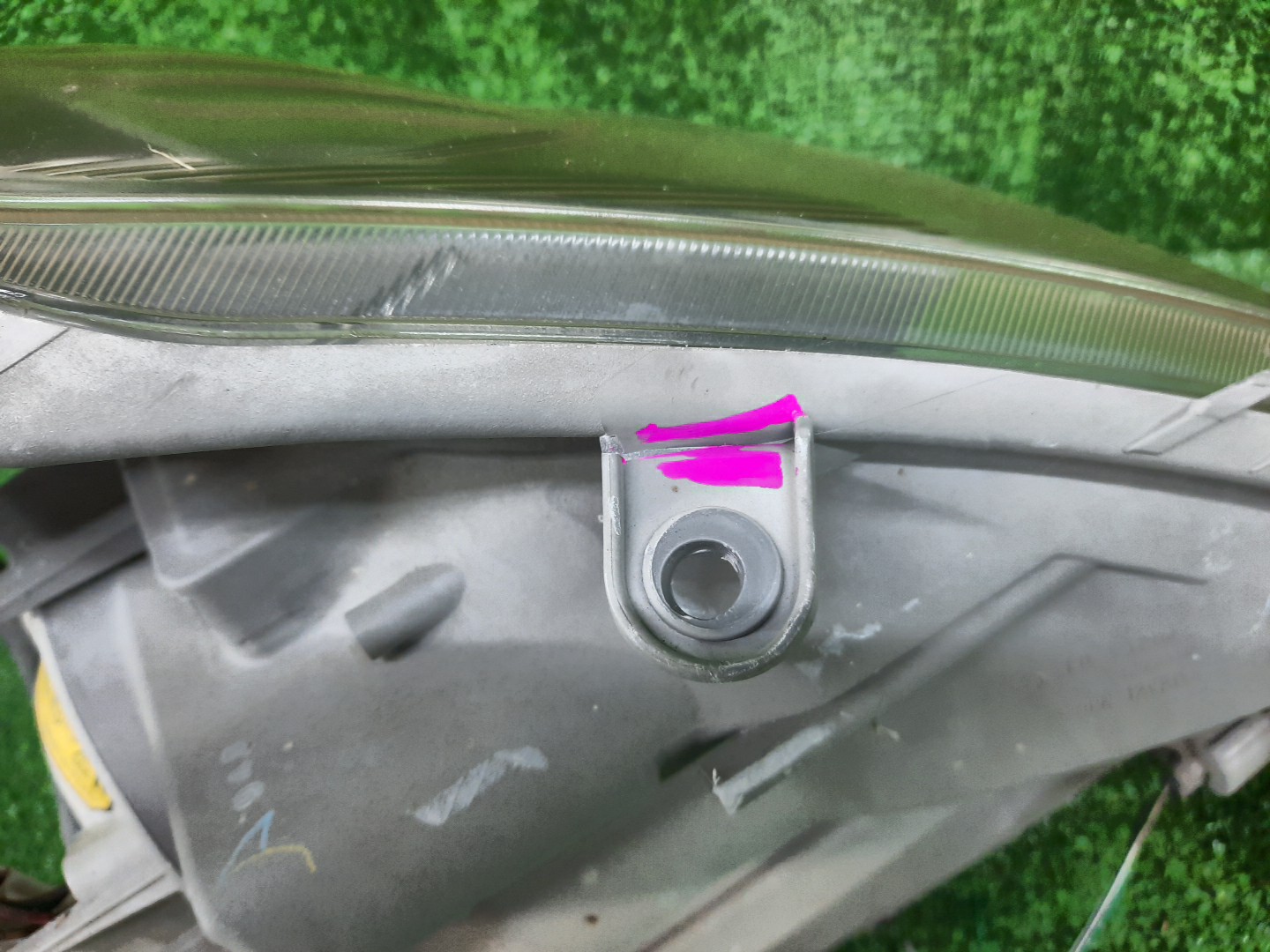 Фара левая передняя TOYOTA PASSO, BOON KGC15, KGC10, QNC10, M301S, M310S, M312S, M300S 4 ракурс Фара левая передняя TOYOTA PASSO, BOON KGC15, KGC10, QNC10, M301S, M310S, M312S, M300S 4 ракурс