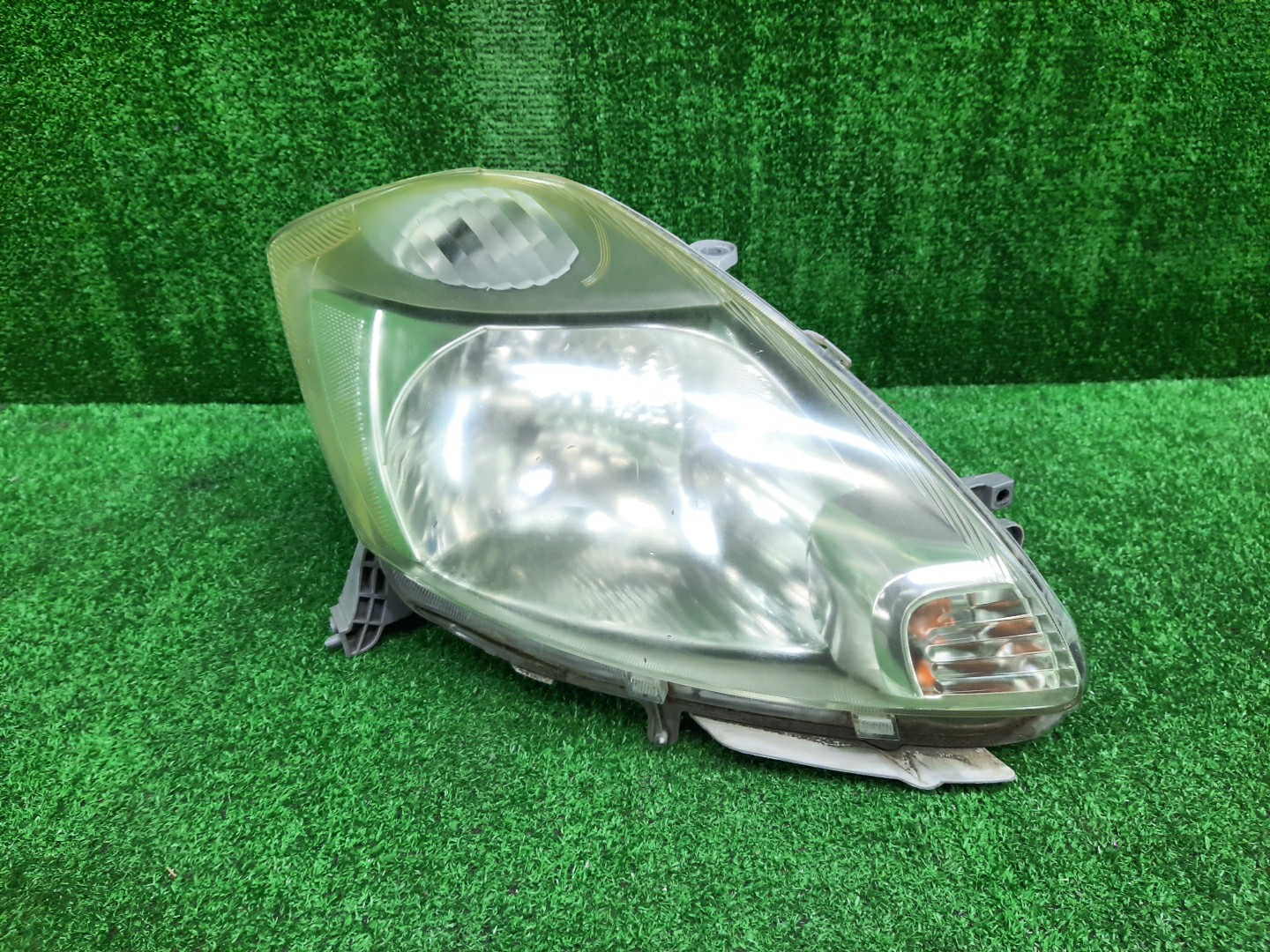 Фара правая передняя TOYOTA PASSO, BOON KGC15, KGC10, QNC10, M301S, M310S, M312S, M300S 1 ракурс Фара правая передняя TOYOTA PASSO, BOON KGC15, KGC10, QNC10, M301S, M310S, M312S, M300S 1 ракурс