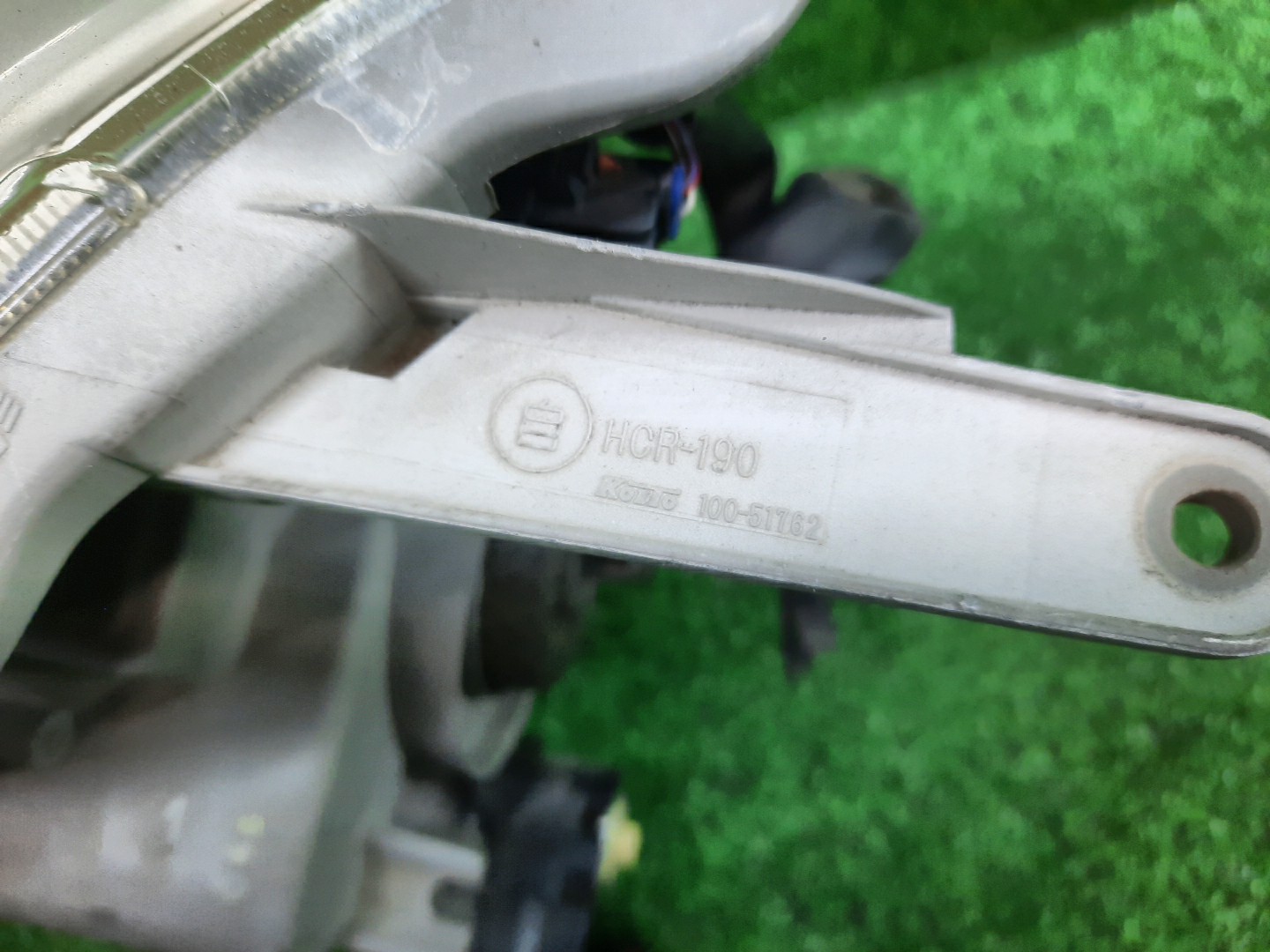Фара правая передняя TOYOTA PASSO, BOON KGC15, KGC10, QNC10, M301S, M310S, M312S, M300S 3 ракурс