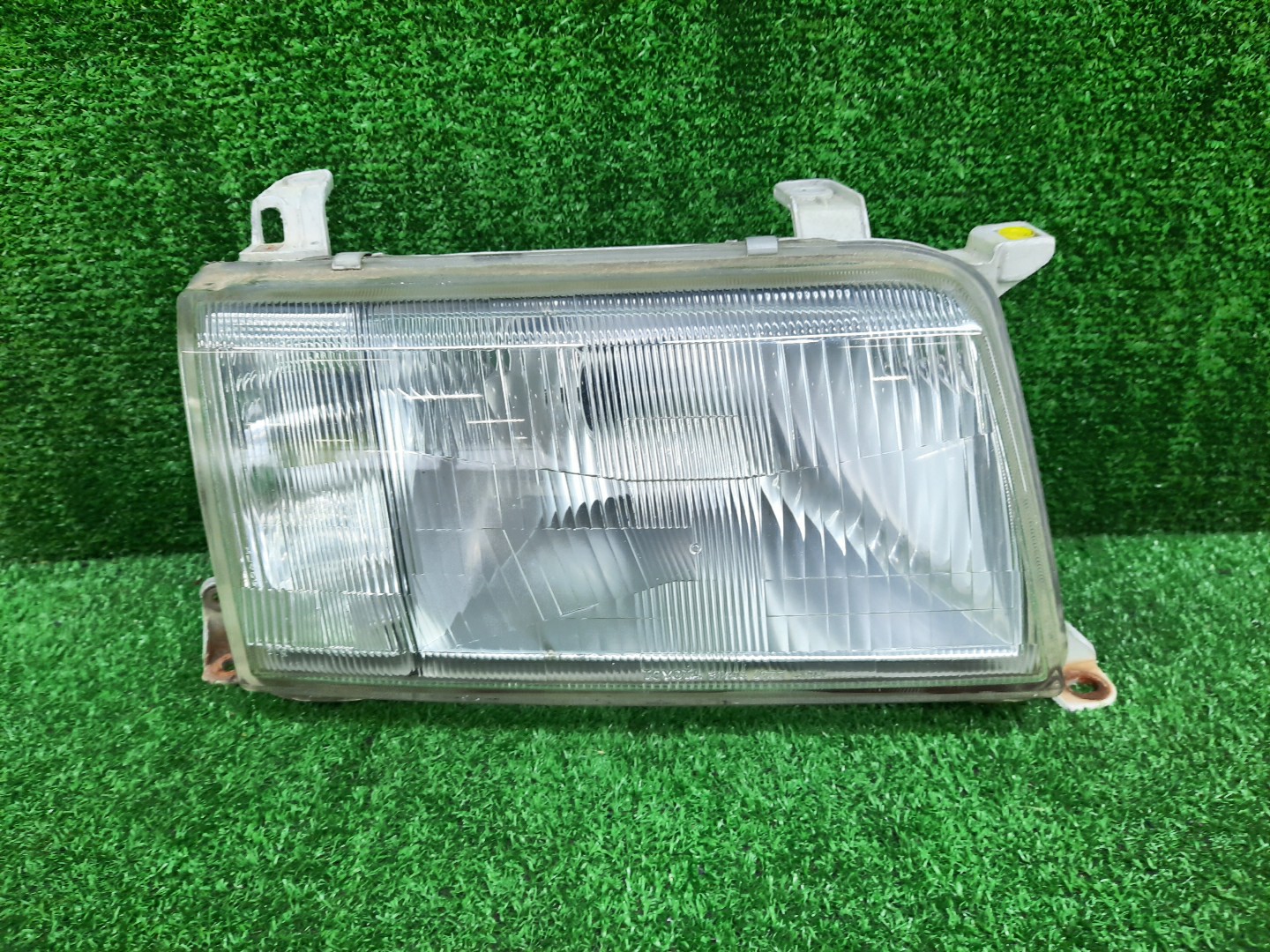 Фара правая передняя TOYOTA CROWN JZS151, JZS155, GS151, LS151, JZS157, JZS153 1 ракурс