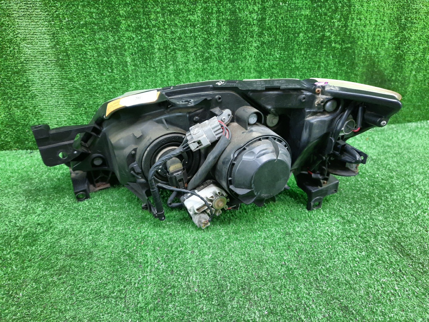 Фара правая передняя SUBARU IMPREZA GH6, GH7, GH8, GH2, GE3, GH3, GE2, GE6, GE7 3 ракурс