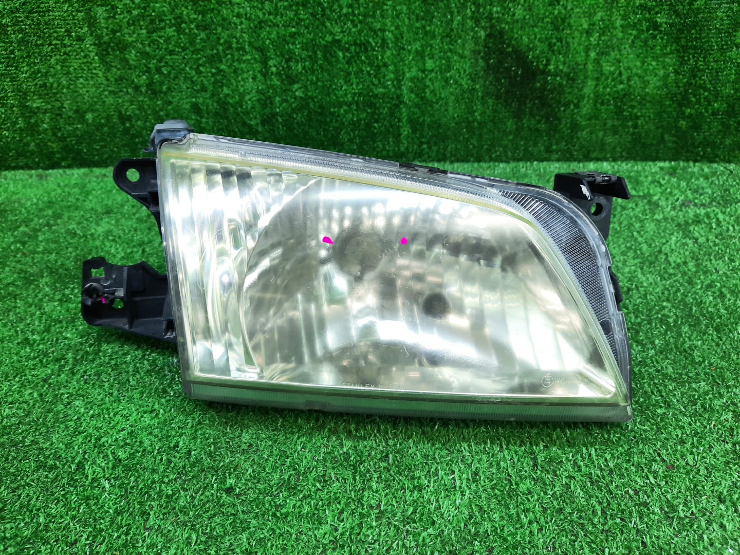 Фара правая передняя MAZDA DEMIO DW3W, DW5W 1 ракурс