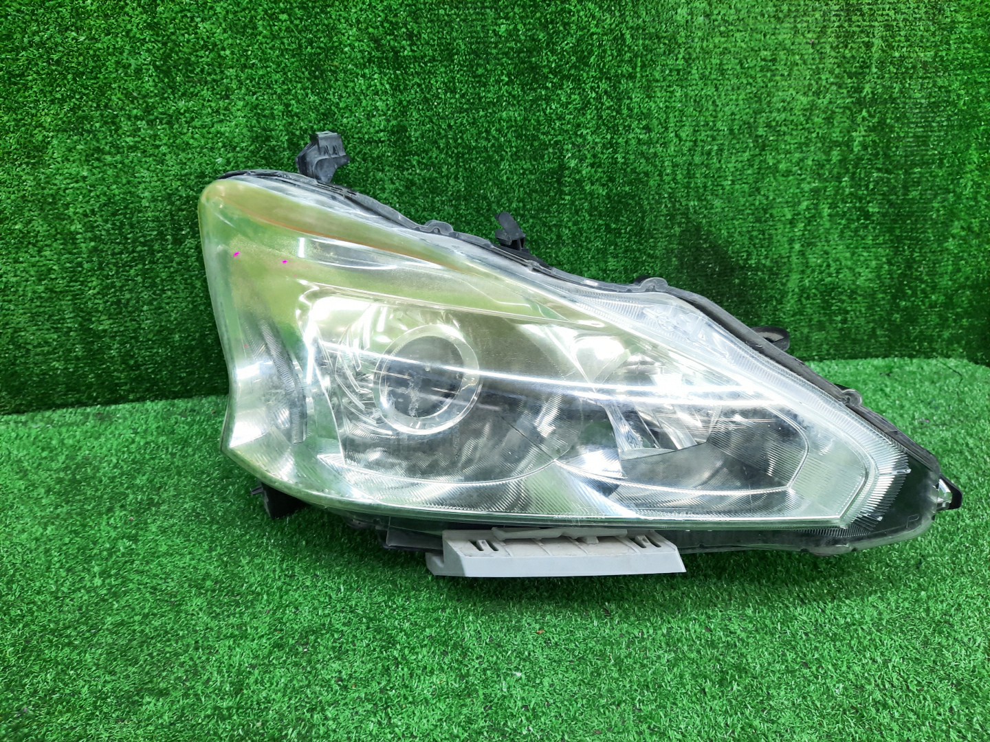 Фара правая передняя NISSAN TEANA L33 1 ракурс