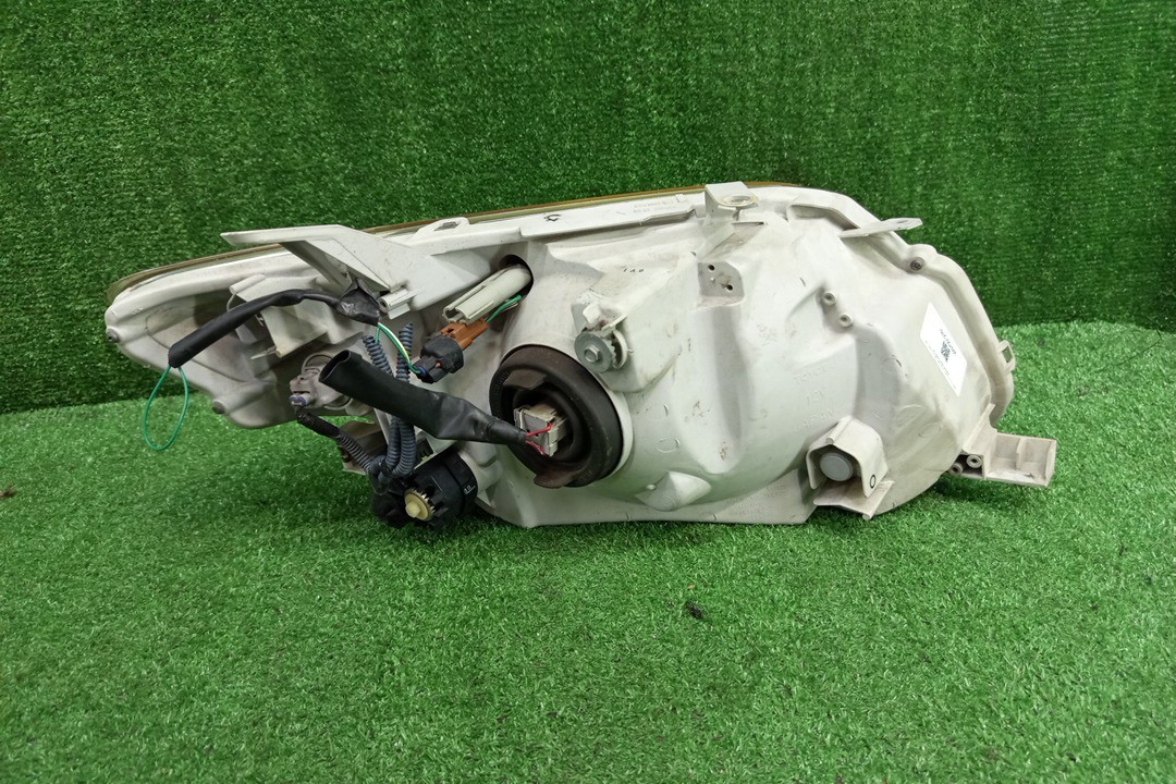 Фара левая передняя TOYOTA AXIO, COROLLA FIELDER, COROLLA  AXIO, FIELDER NZE141, NZE144, ZRE142, ZRE144, ZRE144G, ZRE142G, NZE144G, NZE141G 2 ракурс