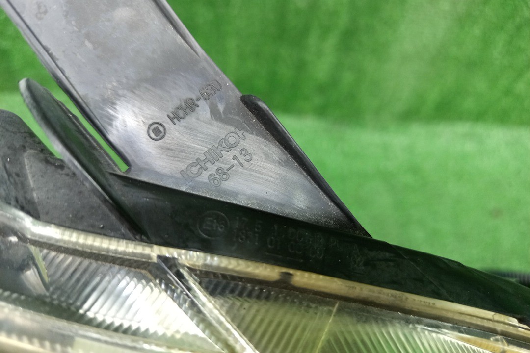 Фара правая передняя TOYOTA WISH ZRE152N, S500U, ZNE10, ZNE14, ANE10G, ZNE10G, ANE11W, ZNE14G 3 ракурс