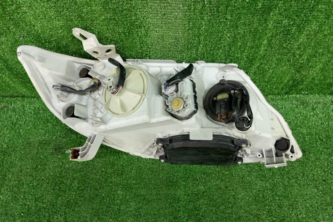 Фара левая передняя TOYOTA COROLLA, COROLLA FIELDER ZZE124, NZE121, NZE120, ZZE122, NZE124, CE121, NZE121G, ZZE123G, ZZE124G, ZZE122G, NZE124G , 1NZ-FE, 1ZZ-FE 4 ракурс