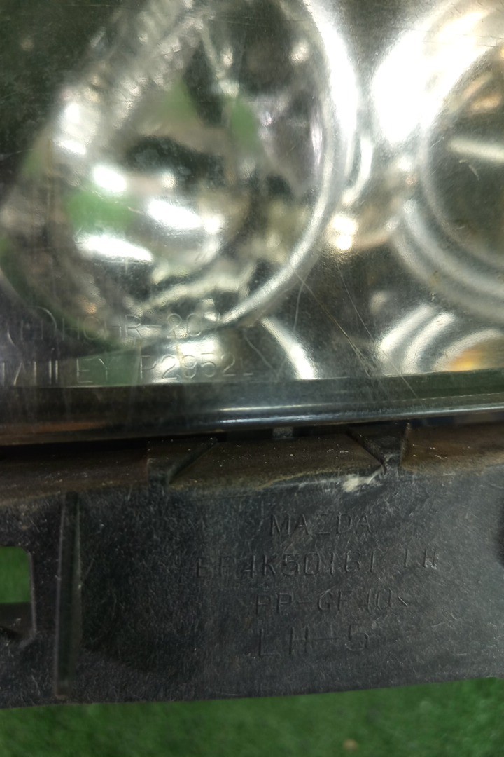 Фара левая передняя MAZDA AXELA, MAZDA 3, 3 BK5P, BK3P, BKEP, BK 4 ракурс