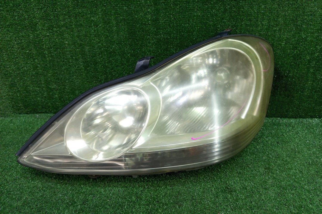 Фара левая передняя TOYOTA IPSUM ACM21W, ACM26W 1 ракурс Фара левая передняя TOYOTA IPSUM ACM21W, ACM26W 1 ракурс
