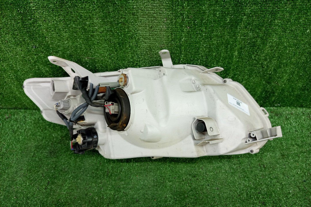 Фара левая передняя TOYOTA AXIO, COROLLA FIELDER, COROLLA  AXIO, FIELDER NZE141, NZE144, ZRE142, ZRE144, ZRE144G, ZRE142G, NZE144G, NZE141G 3 ракурс