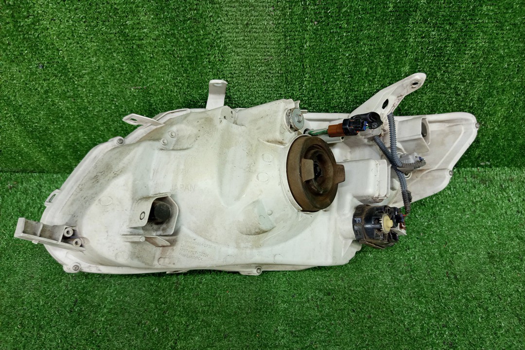 Фара правая передняя TOYOTA AXIO, COROLLA FIELDER, COROLLA  AXIO, FIELDER NZE141, NZE144, ZRE142, ZRE144, ZRE144G, ZRE142G, NZE144G, NZE141G 4 ракурс