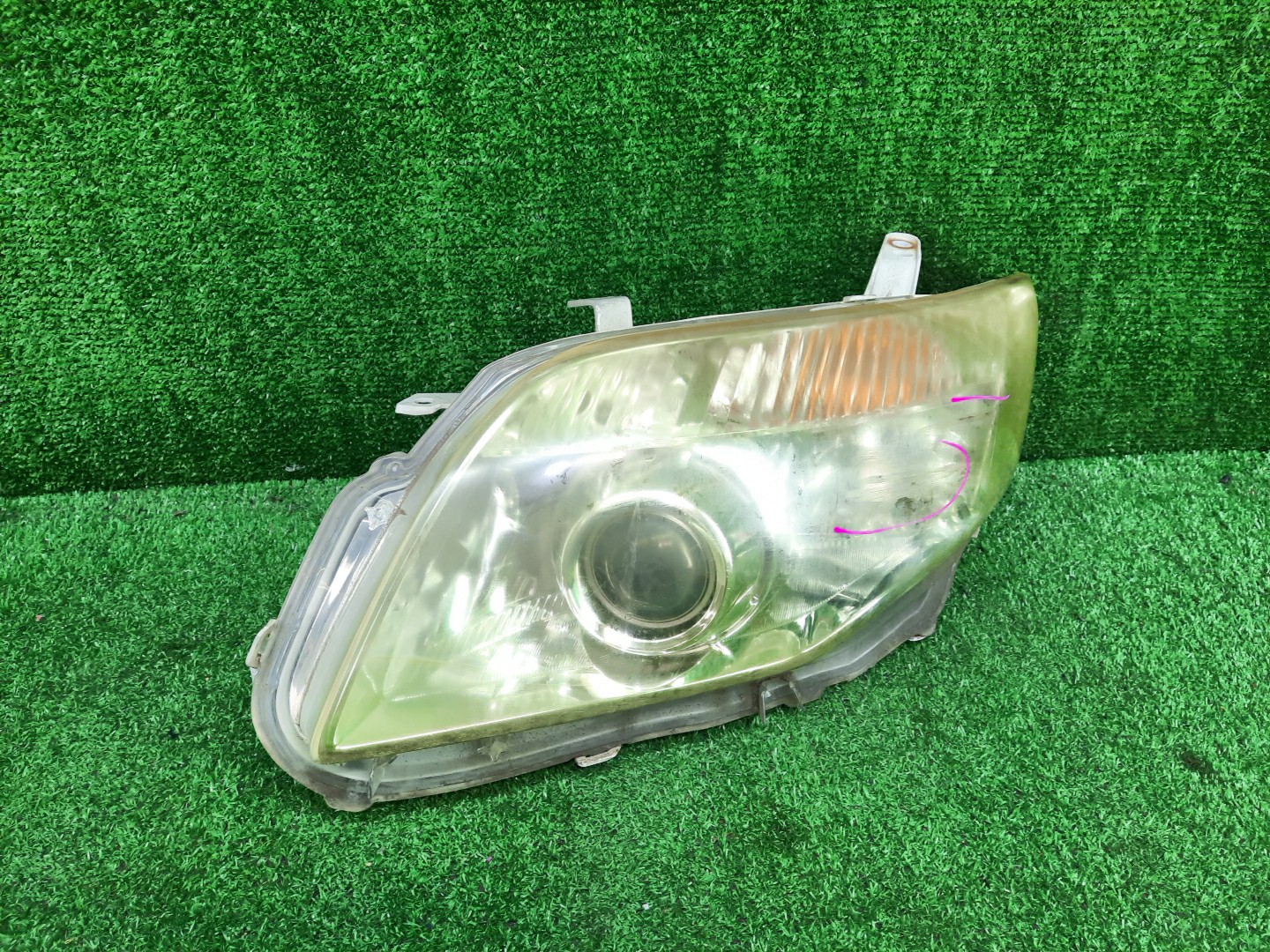 Фара левая передняя TOYOTA AXIO, COROLLA FIELDER, COROLLA  AXIO, FIELDER NZE141, NZE144, ZRE142, ZRE144, ZRE144G, ZRE142G, NZE144G, NZE141G 1 ракурс