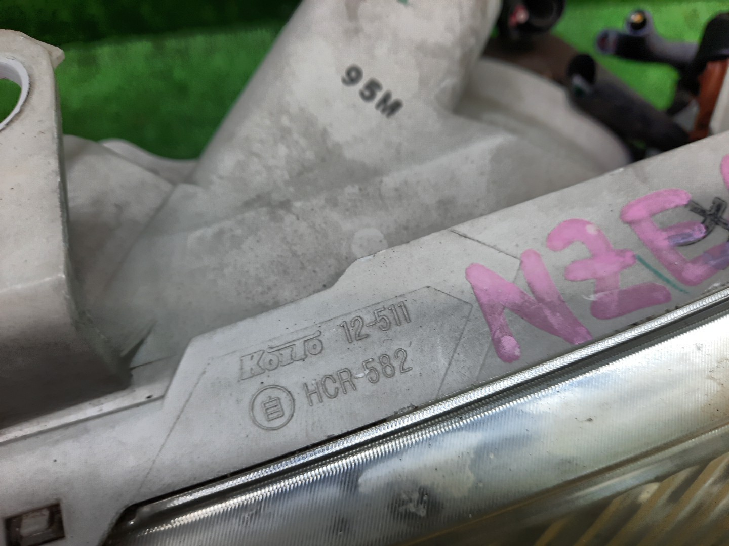 Фара левая передняя TOYOTA AXIO, COROLLA FIELDER, COROLLA  AXIO, FIELDER NZE141, NZE144, ZRE142, ZRE144, ZRE144G, ZRE142G, NZE144G, NZE141G 4 ракурс