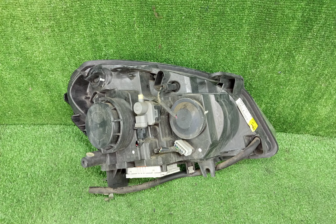 Фара левая передняя NISSAN DUALIS J10, KNJ10, KJ10, NJ10 3 ракурс Фара левая передняя NISSAN DUALIS J10, KNJ10, KJ10, NJ10 3 ракурс
