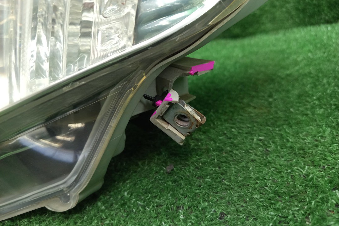 Фара левая передняя TOYOTA AXIO, COROLLA FIELDER, COROLLA  AXIO, FIELDER NZE141, NZE144, ZRE142, ZRE144, ZRE144G, ZRE142G, NZE144G, NZE141G 2 ракурс