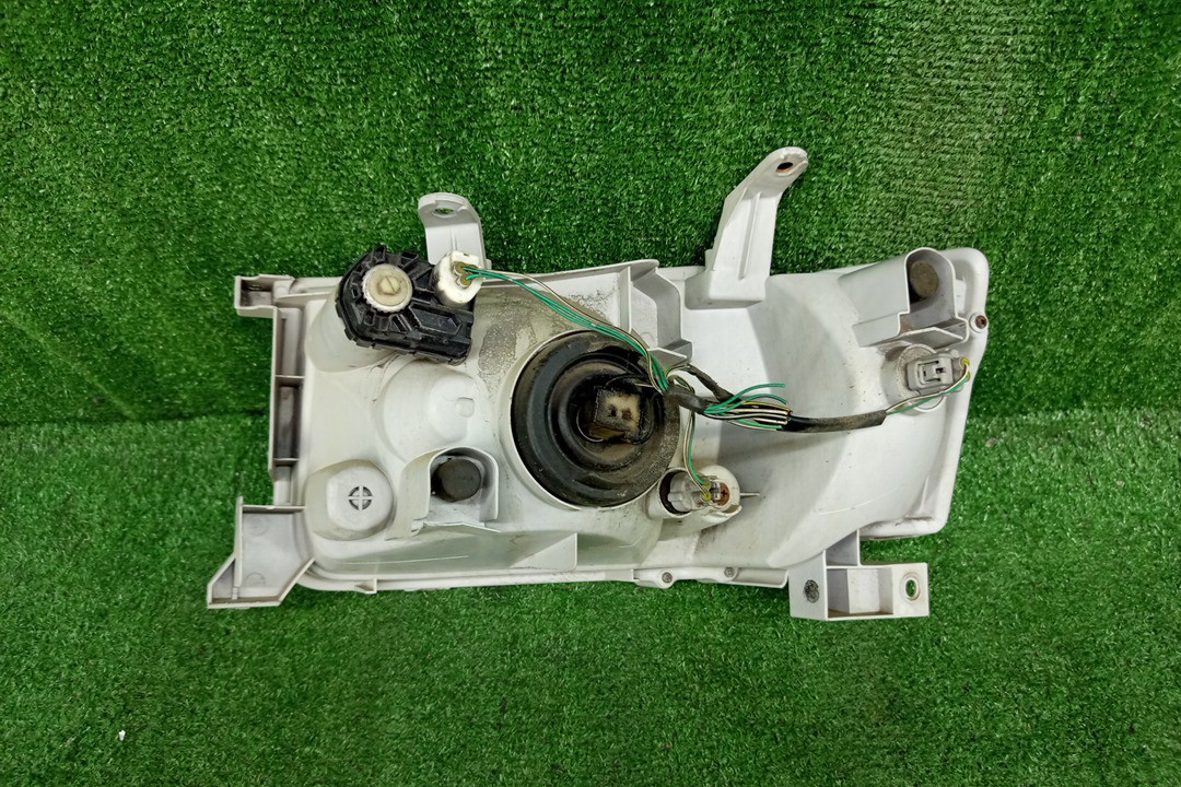 Фара правая передняя TOYOTA SUCCEED NCP51V, NCP58G, NCP55V, NCP50V, NCP59G, NLP51 3 ракурс