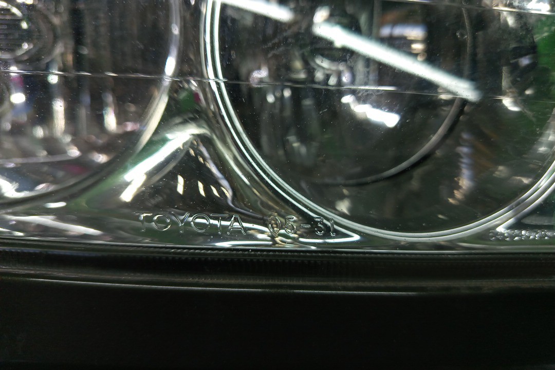 Фара правая передняя TOYOTA CALDINA ST215W, ST210G, ST215G, CT216, ST210, AT211, ST215, CT216G, AT211G 3 ракурс