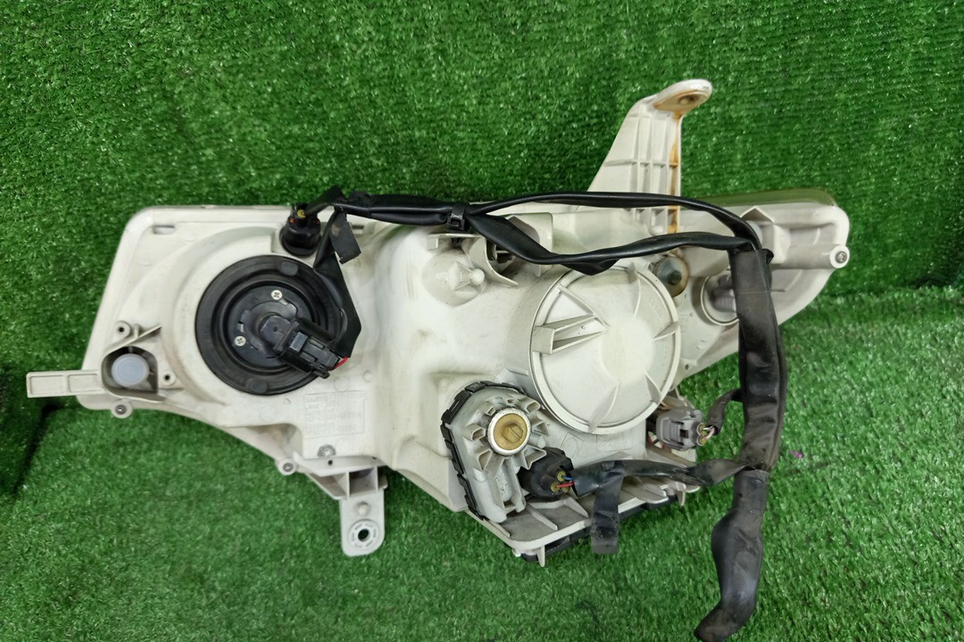 Фара правая передняя DAIHATSU TANTO L375S 3 ракурс