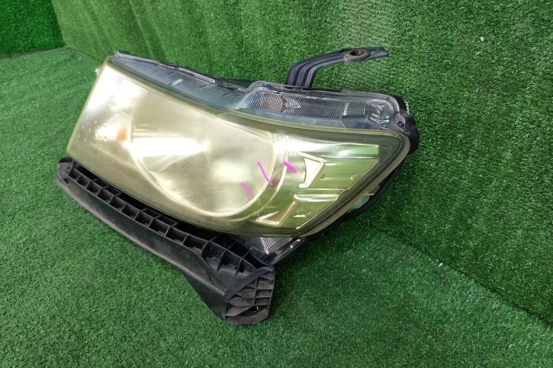Фара левая передняя HONDA FREED SPIKE GP3, GB3, GB4 2 ракурс