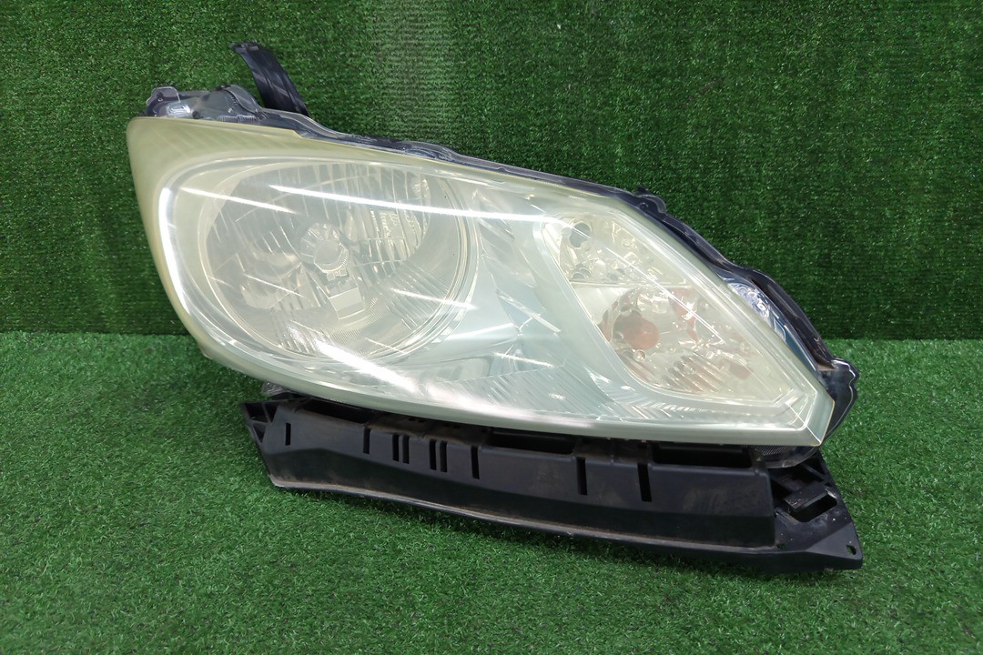 Фара правая передняя HONDA FREED GP3, GB3, GB4 1 ракурс