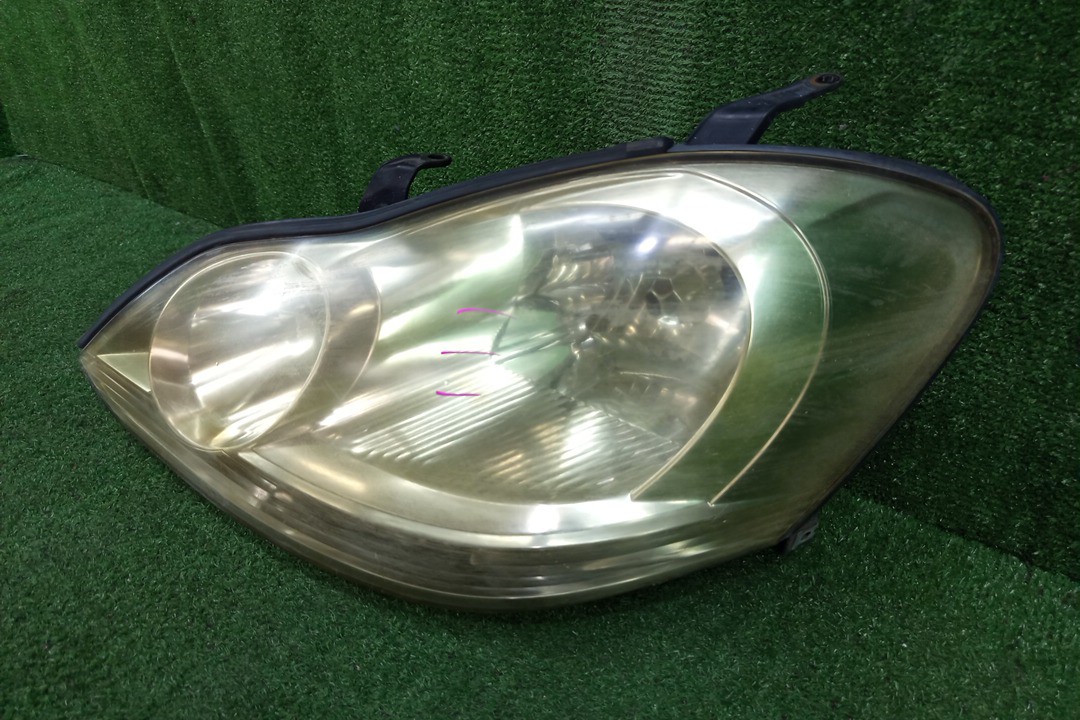 Фара левая передняя TOYOTA IPSUM ACM21W, ACM26W 2 ракурс Фара левая передняя TOYOTA IPSUM ACM21W, ACM26W 2 ракурс